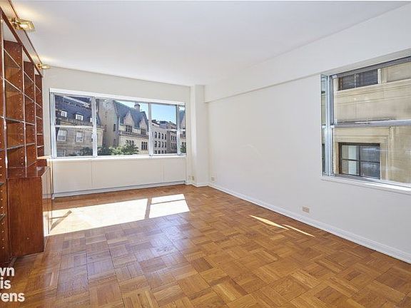 5th image of 700 Park Ave #5C