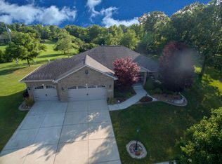 7220 W 91st Pl, Crown Point, IN 46307