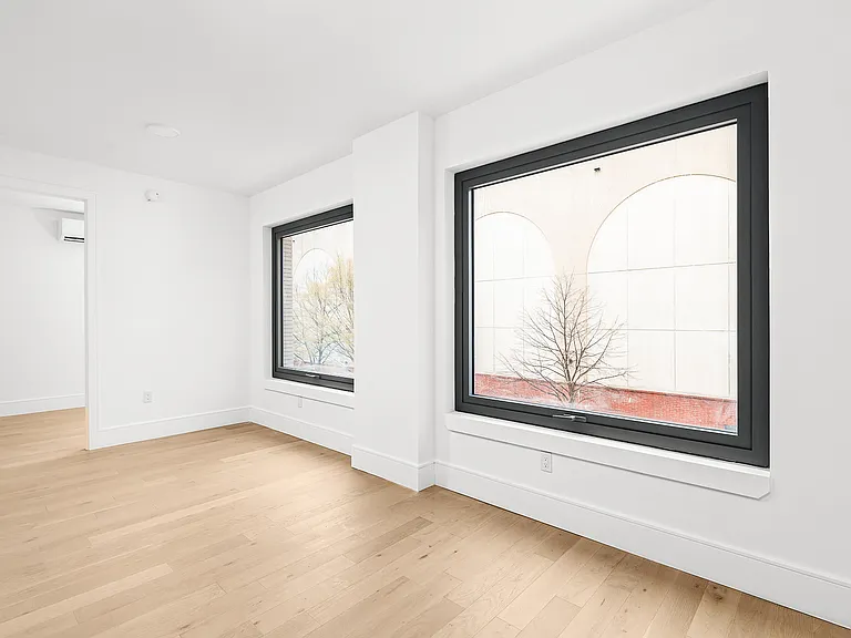 151 S Elliott Pl #7I — Photo 3