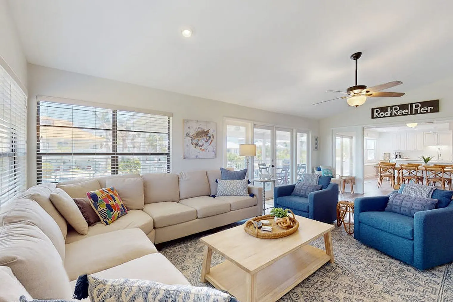 4 bed, 4.0 bath, 3390 sqft, $22,300 — Photo 1