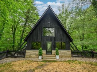 652 W Bunkerhill Rd, Mooresville, IN 46158