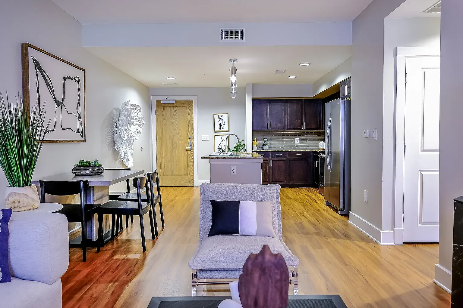 1 bed, $1,840 — Photo 2