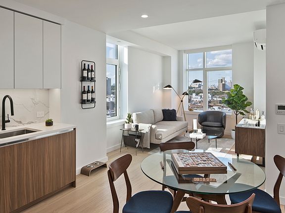 3rd image of 123 Linden Blvd APT 23F