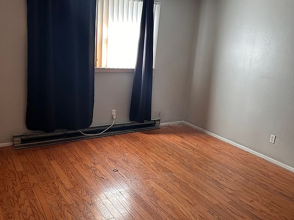 4th image of 2219 Gina St #4