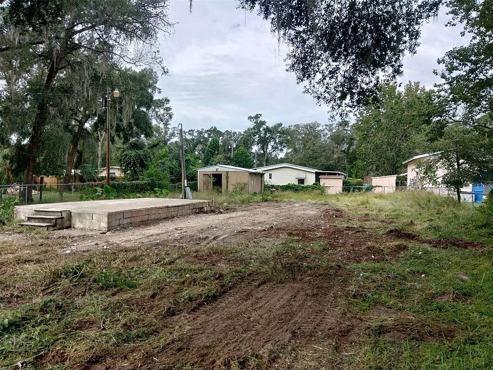 2nd image of 836 CR 481W