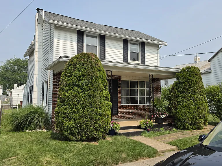 113 S Washington St — Photo 2