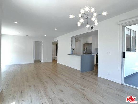 2nd image of 1818 Camden Ave APT 105