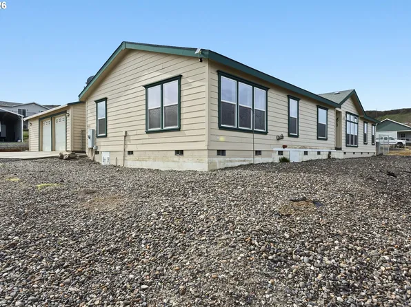 1265 Wright Rd, Arlington, OR 97812