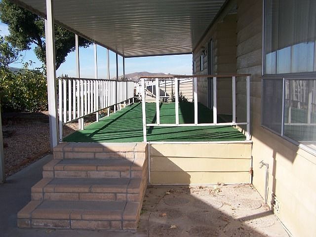 GREAT ENTRANCE W/LARGE PORCH