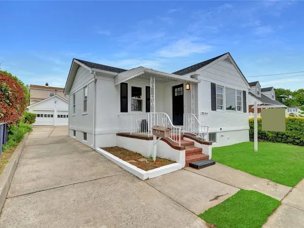 57 Catherine Avenue, Franklin Square, NY 11010