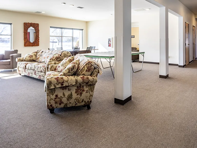 325 Campus Dr #104 — Photo 18