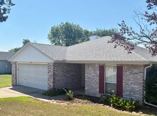 2995 Carley Pl, Springdale, AR 72762