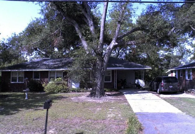 2235 Robin Hood Rd photo 1