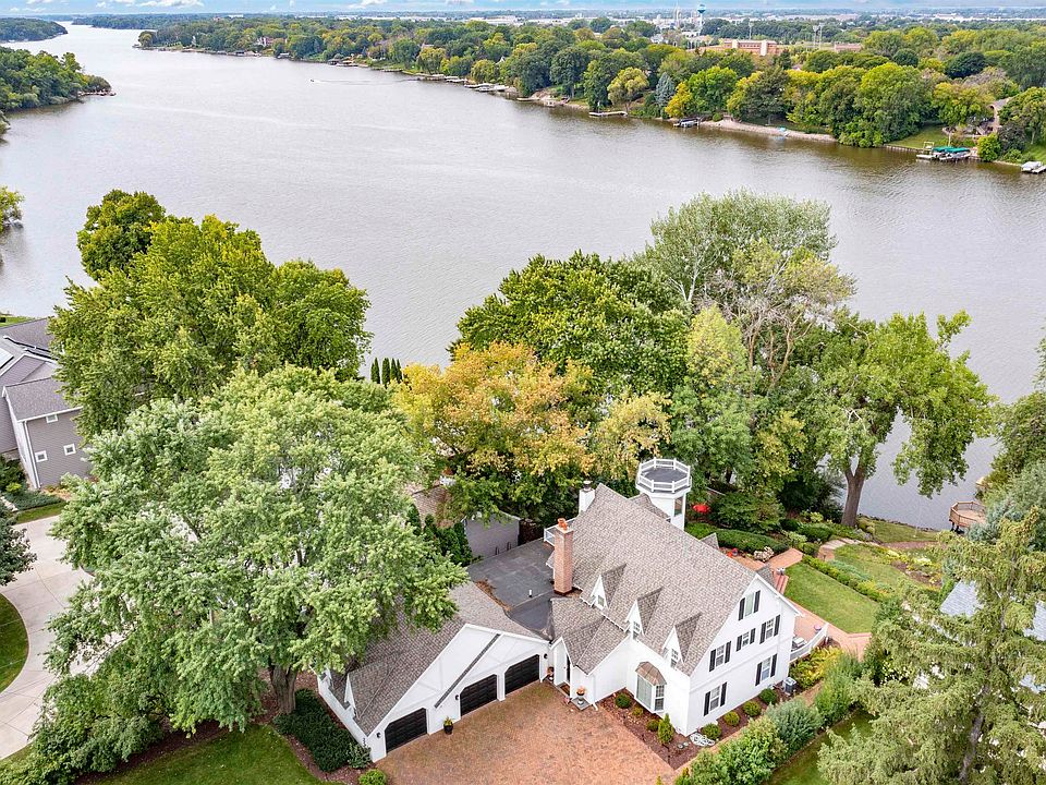 1424 Fox River Dr, De Pere, WI 54115 MLS 50281098 Zillow