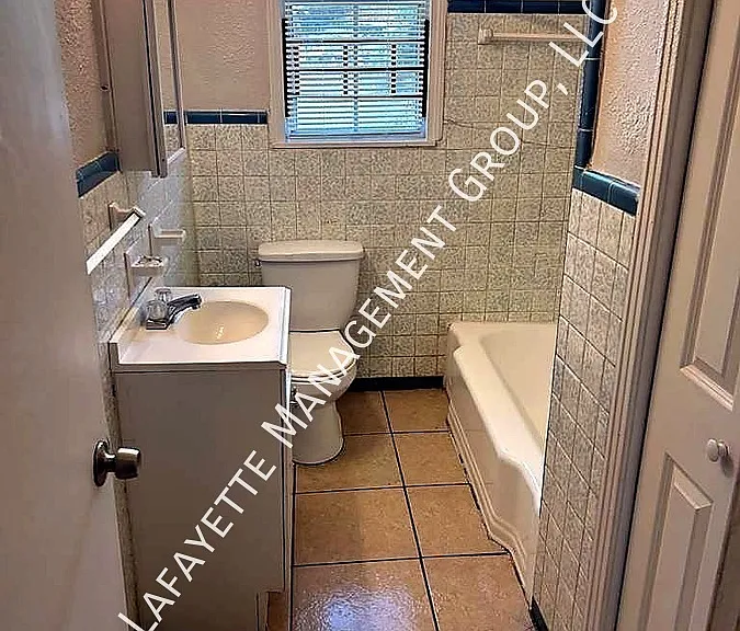 330 W 26th St #332 — Photo 8