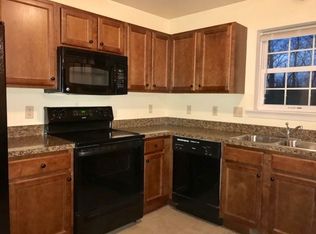 1441 Lakeside Dr, Middletown, PA 17057
