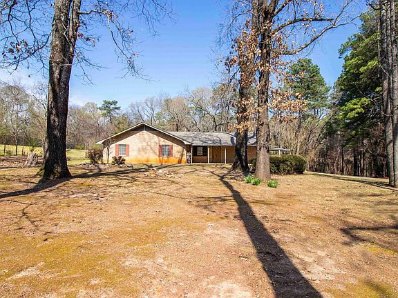 3rd image of 5811 Yarborough Rd