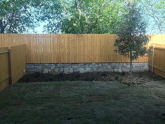 5th image of 1305 Parker Dr #1305