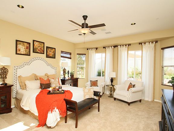 Lovely owner's suite with bay