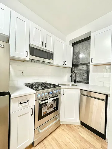 426 E 77th St #3FE Photo 1
