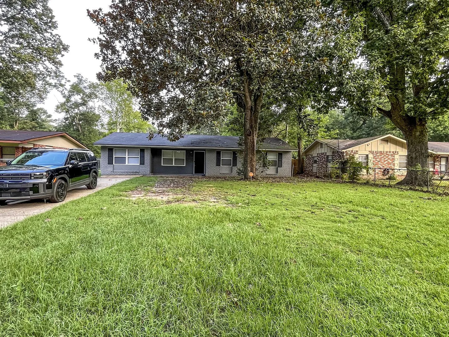 Affordable & Close To Ft Benning-Columbus-4 Bedrooms & 1 Bath — Photo 1