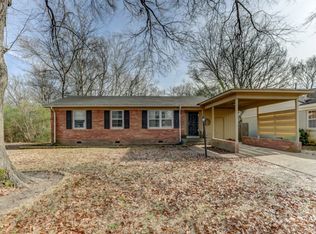 604 N Oak Grove Rd, Memphis, TN 38120