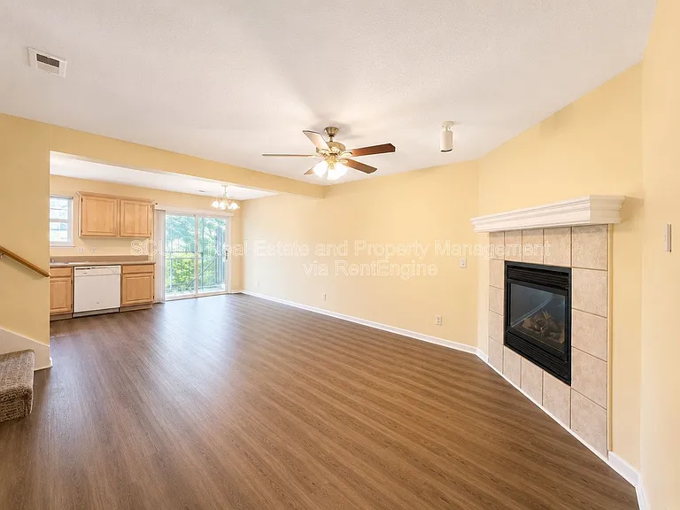 10633 N Locust Ct — Photo 4