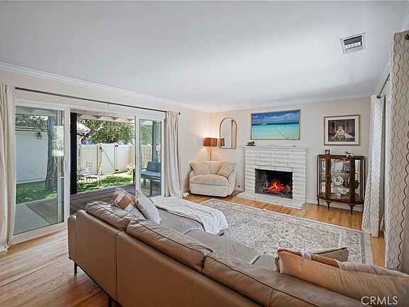 3rd image of 302 Taylor Dr