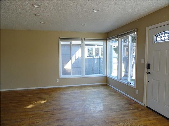 3rd image of 1215 Concord Dr