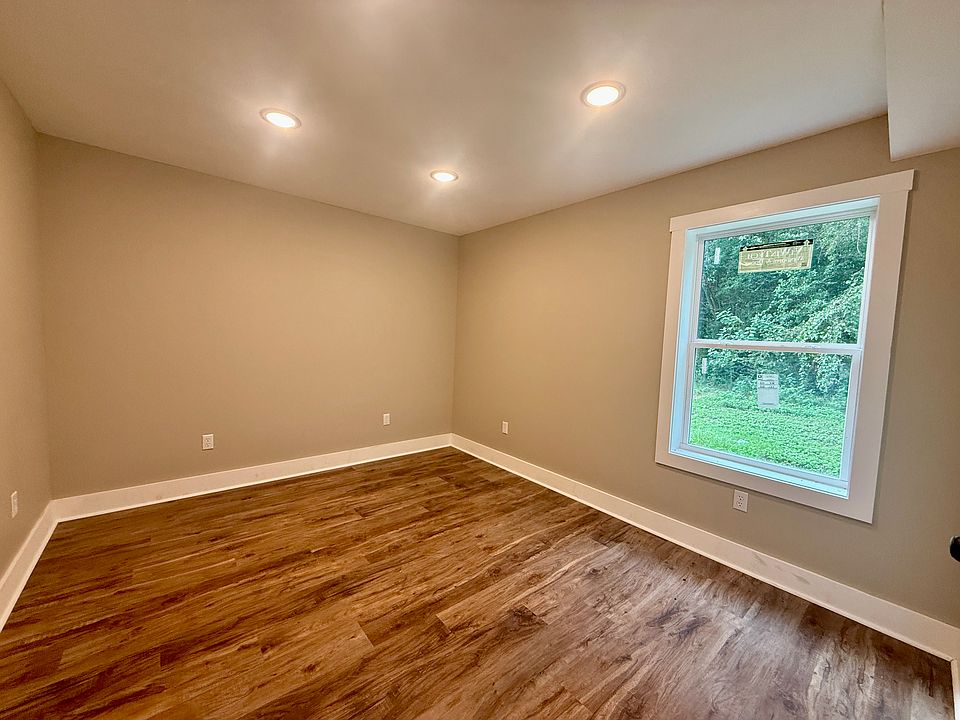 2nd image of 306A E Burch St #306A
