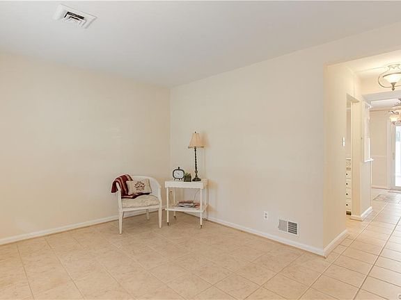 3rd image of 8126 Provincetown Dr