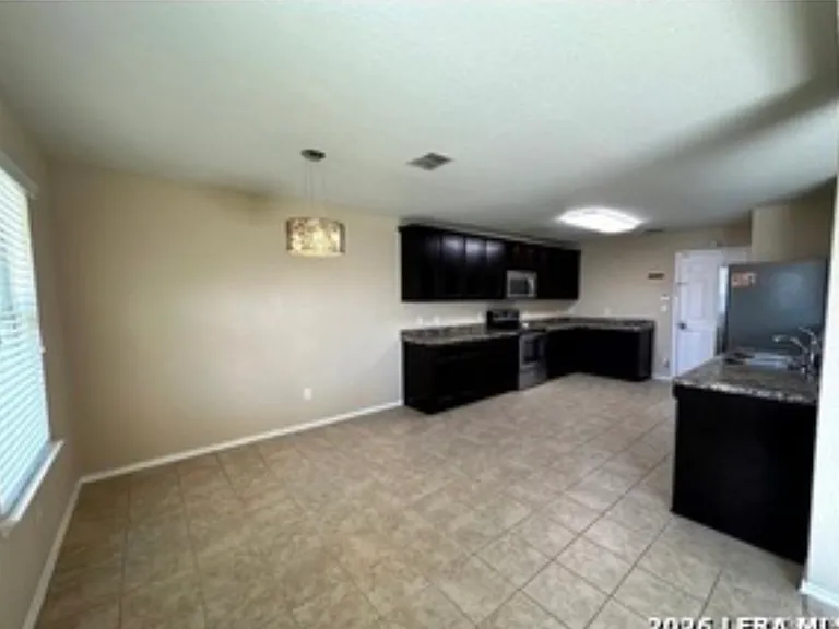 25007 Cambridge Wl — Photo 3