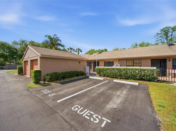 3135 Charter Club Dr APT B, Tarpon Springs, FL 34688