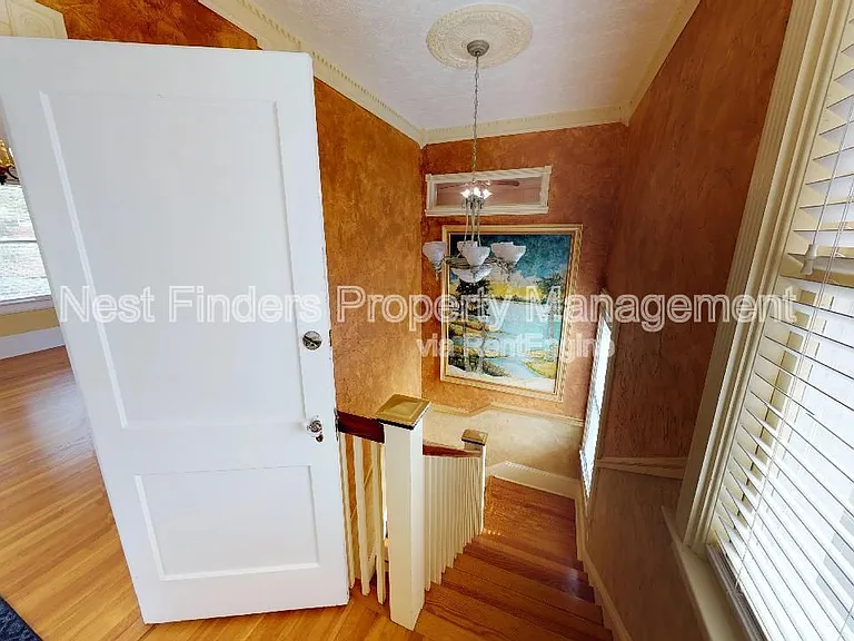 2044 Forbes St — Photo 2