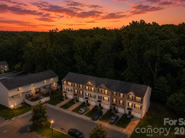 5024 Winding Jordan Ln, Charlotte, NC 28269