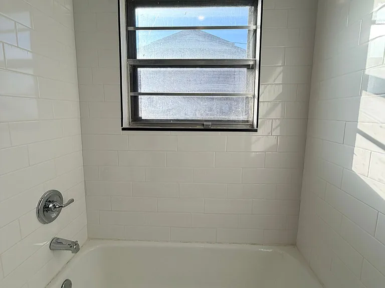 1323 SE Clover Ln — Photo 17