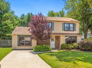 11 Candlewood Cir, Marlton, NJ 08053
