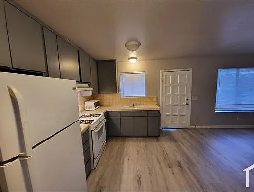 1214 E Clinton Ave #202 — Photo 10