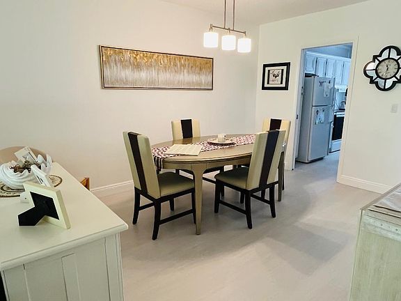 2nd image of 2620 SW 22nd Avenue SW #1010