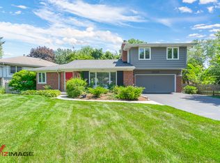 2035 Glencoe St, Wheaton, IL 60187