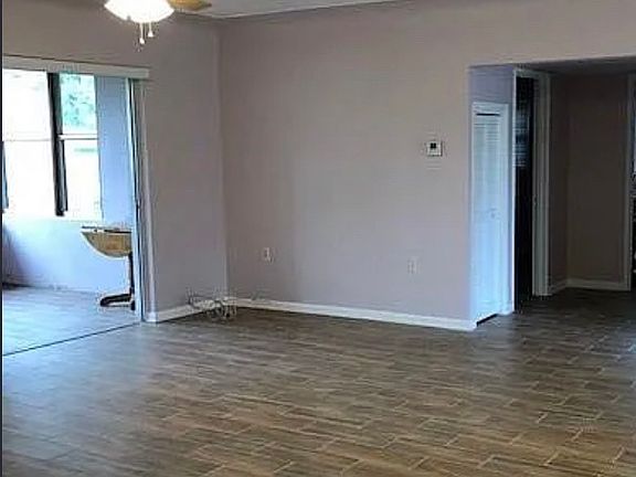 5th image of 1416 Seabreeze St