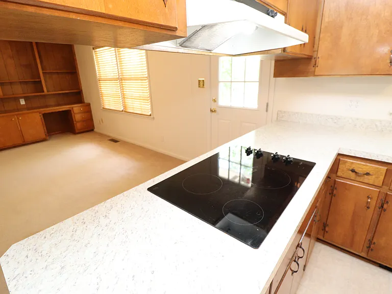 116 Shirley Dr — Photo 18