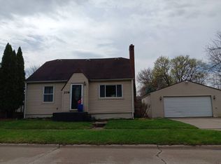 208 Poplar St, Clio, MI 48420