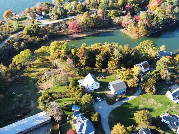 2nd image of 8 Beals Cove Road