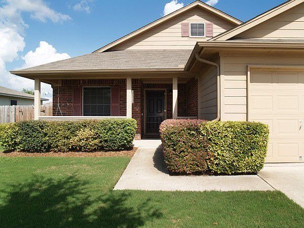 305 Nicole Way:  one-story, four bedrooms