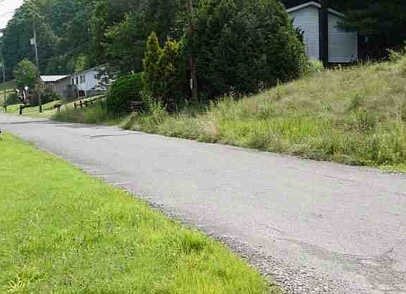 5th image of 129 Poplar Dr