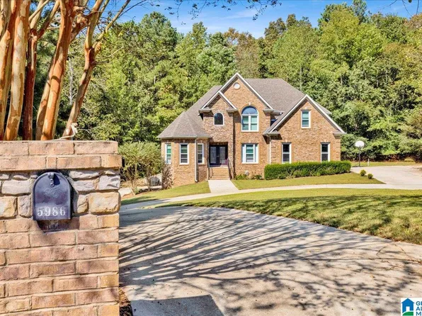 5986 Valley Way, Trussville, AL 35173