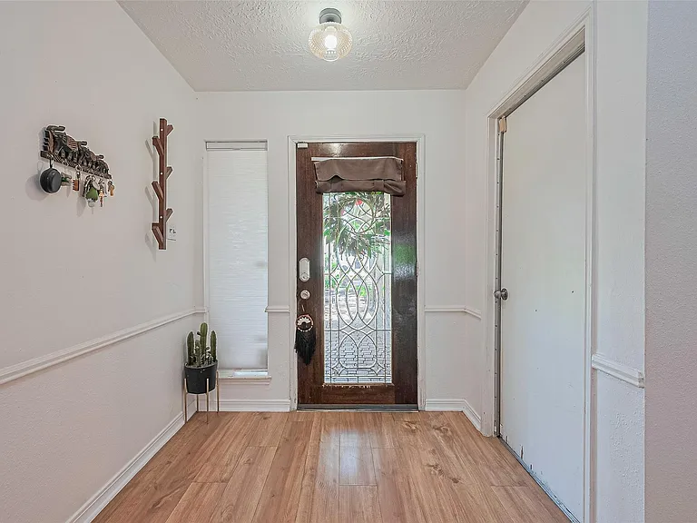 8018 Zimmermann Dr — Photo 7