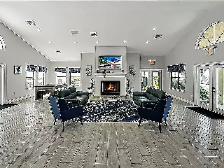 3008 Parkway Blvd #305 — Photo 17