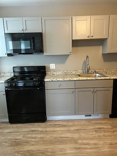 54 Vine St #1 Photo 1